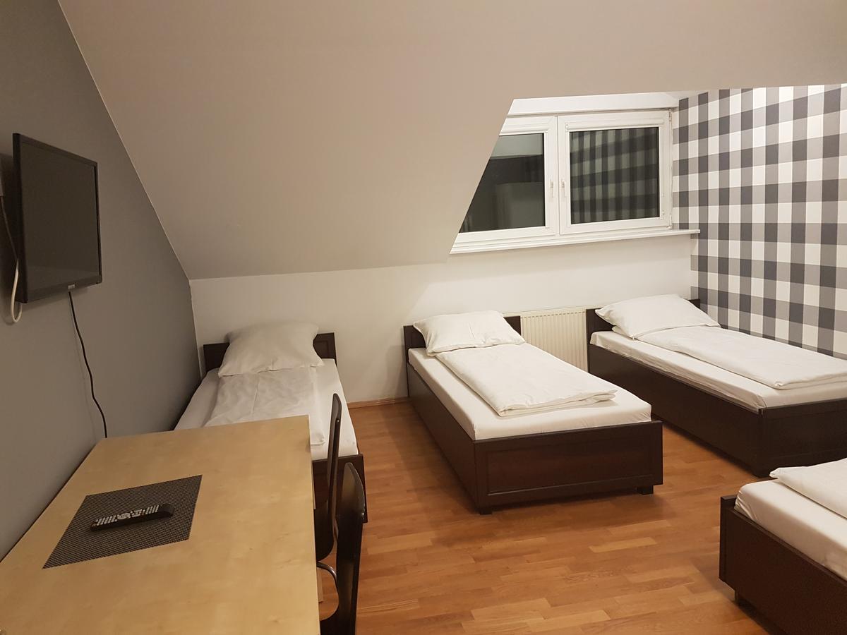 Duszka Hostel Βαρσοβία Εξωτερικό φωτογραφία